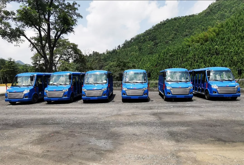 美不美，看山水！棒不棒，看五菱觀光車！